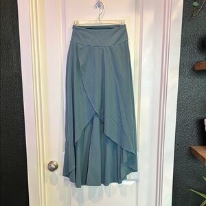 HALARA High Low Skirt in Teal